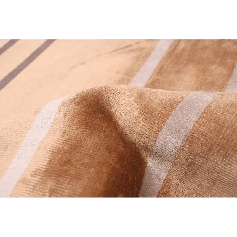 ECARPETGALLERY Hand Loomed Loreto Light Brown Viscose Rug - 5'4 x 7'4