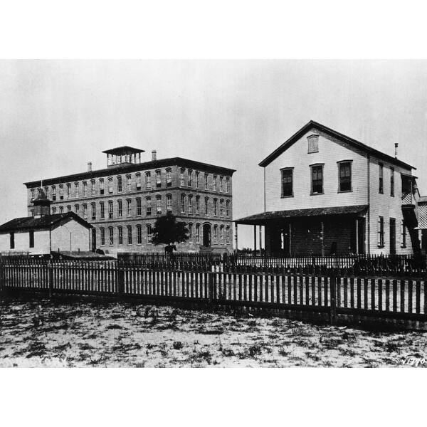 Shop The Ybor Cigar Factory Tampa History Overstock 24385820