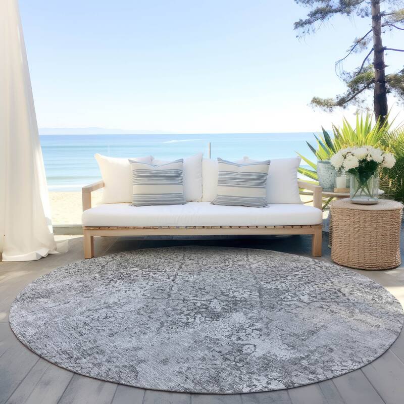 Machine Washable Indoor/ Outdoor Chantille Distressed Traditional Rug - Gray - 8' x 8'