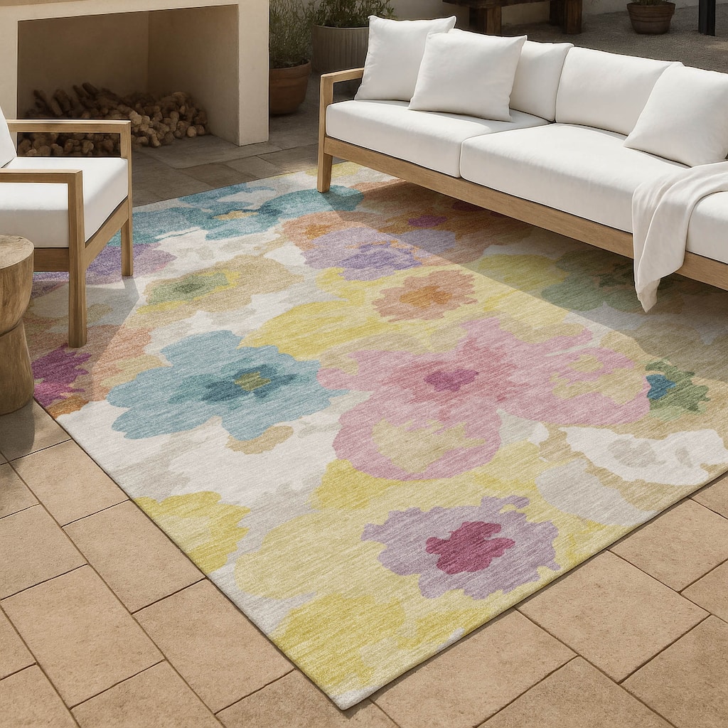 Machine Washable Indoor/ Outdoor Floral Bonnet Chantille Rug