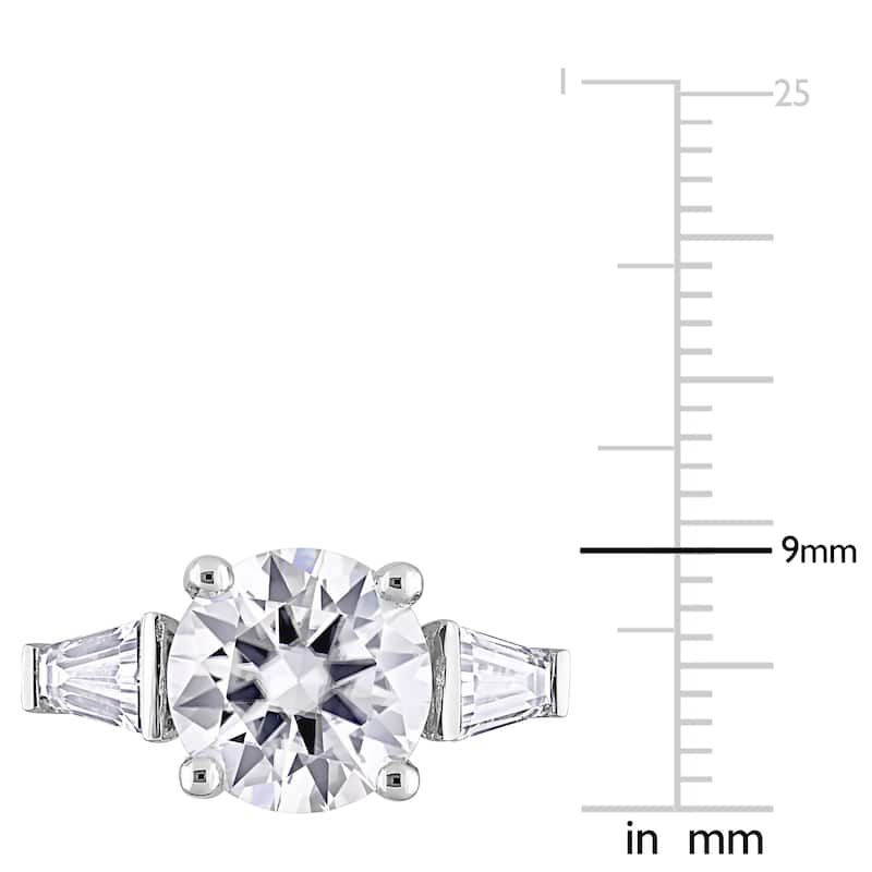 Miadora 2 3/5ct DEW Taper Created Moissanite Three Stone Ring in Sterling Silver