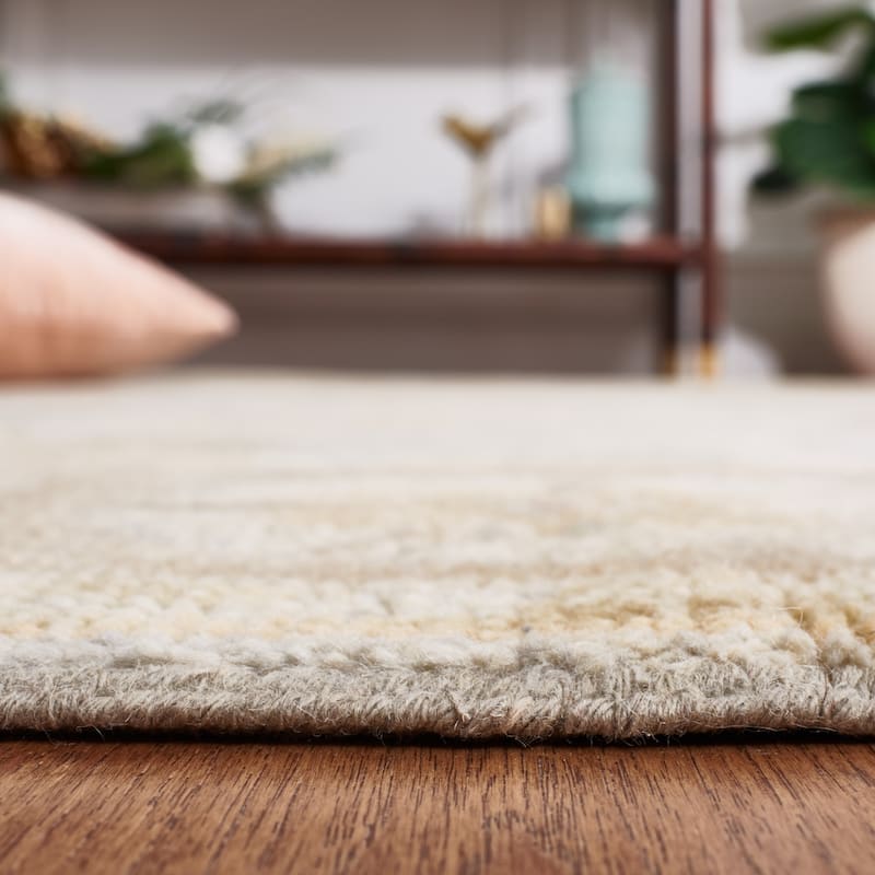 SAFAVIEH Hand-Knotted Samarkand Lyusi Traditional Wool Rug