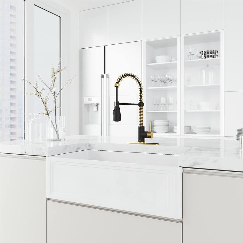 VIGO Brant 19" H Single Handle Pull-Down Sprayer Kitchen Faucet