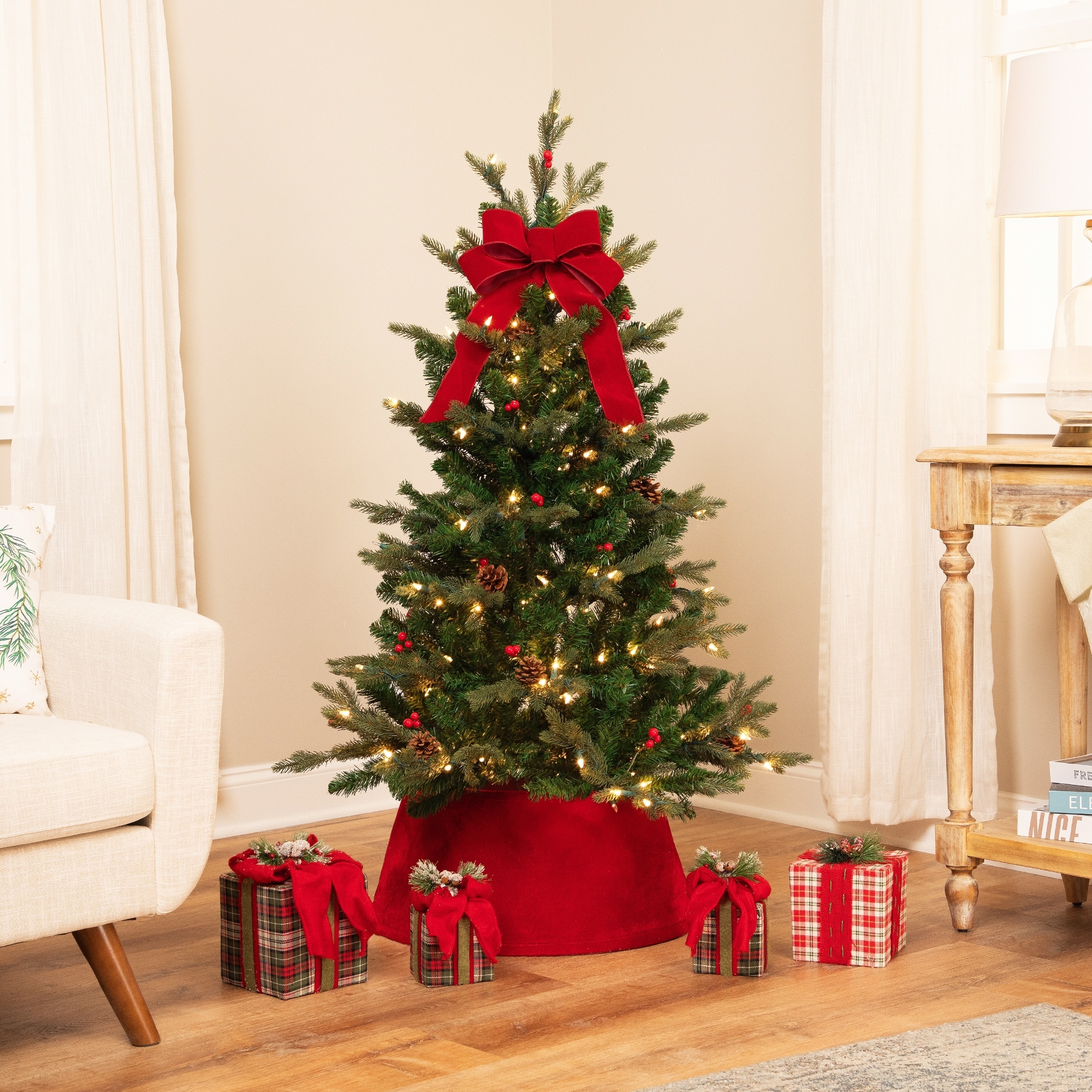 Real Touch™️Pre-Lit Mixed Noble Spruce Artificial Christmas Tree - 4.5' - Warm White