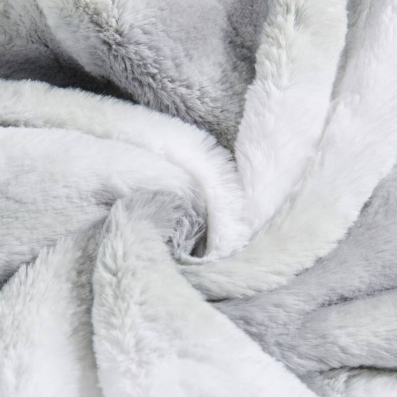 Beckie Stripe Fauxfur Pillow Shell 2 set