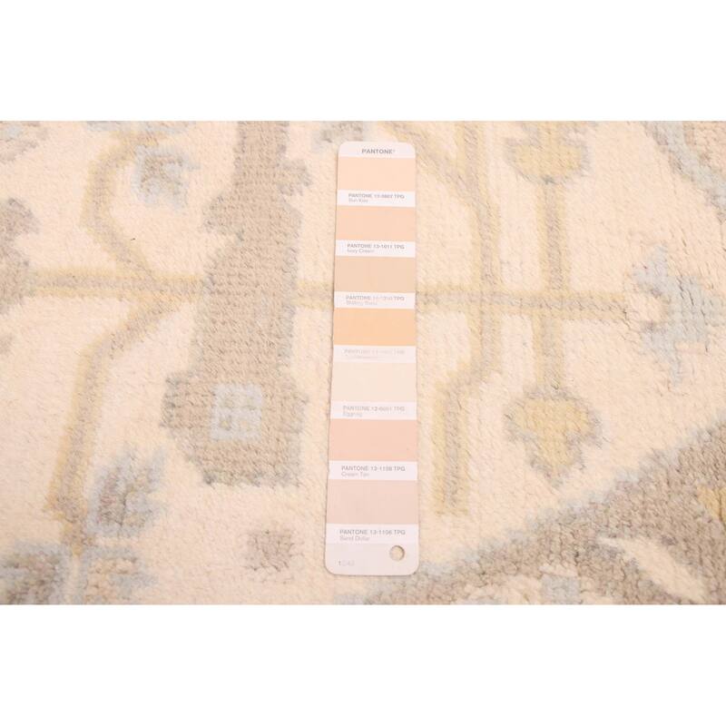 ECARPETGALLERY Hand-knotted Royal Oushak Ivory Wool Rug - 8'0 x 7'9