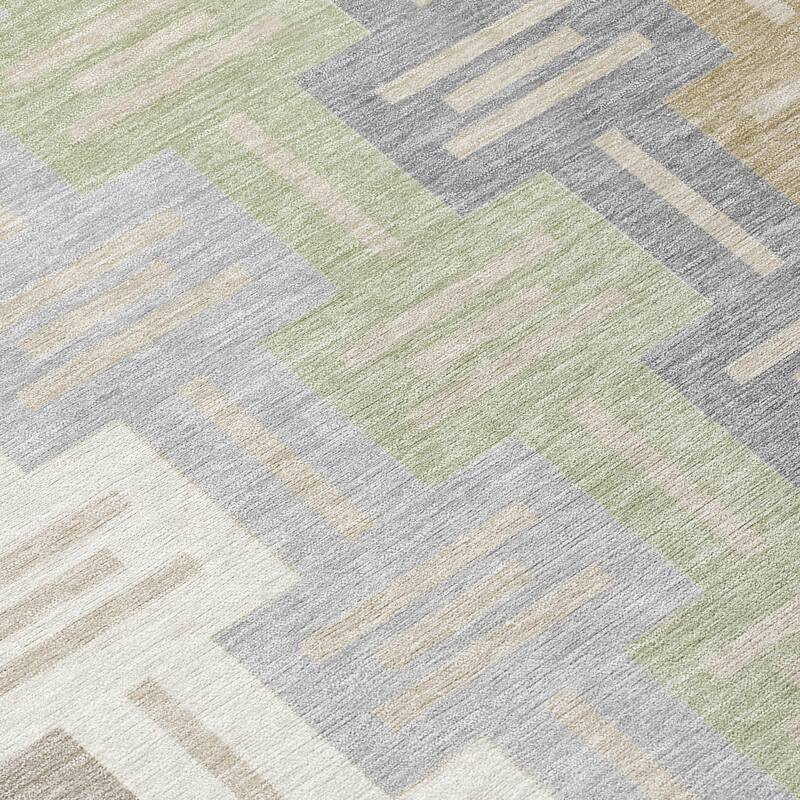 Machine Washable Indoor/ Outdoor Modern Wamego Chantille Rug