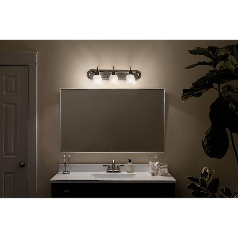 Kichler Lighting Traditional 3-light Brushed Nickel Bath/Vanity Light