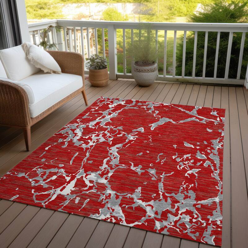 Machine Washable Indoor/ Outdoor Abstract Camo Chantille Rug