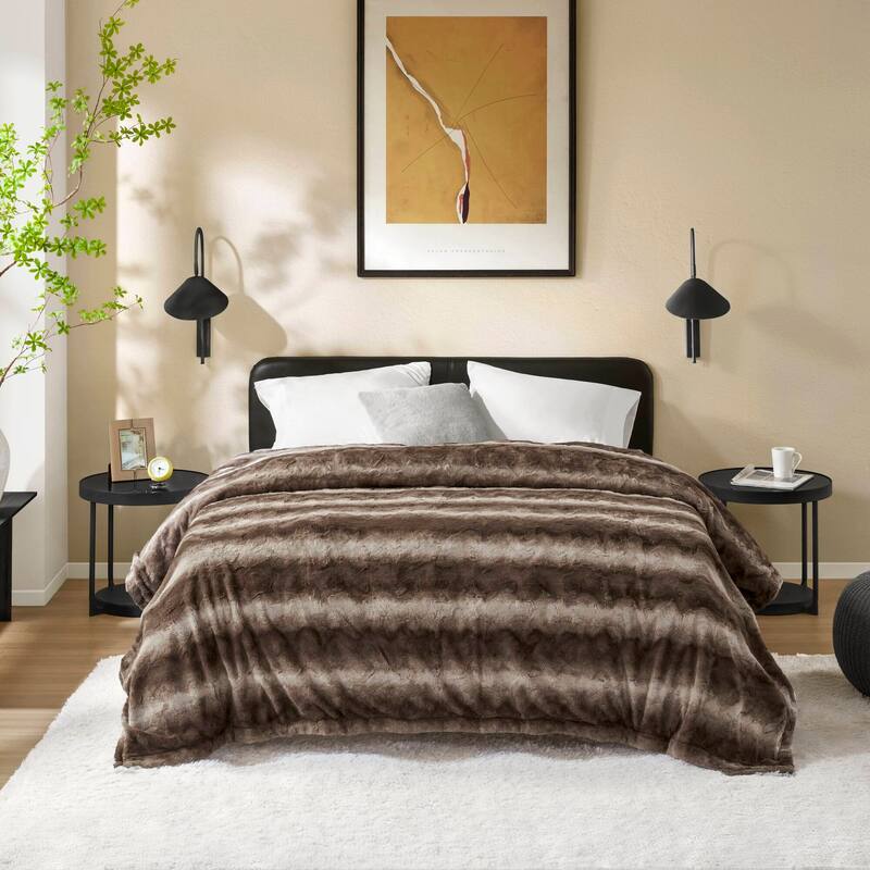 Madison Park Zuri Faux Fur Blanket