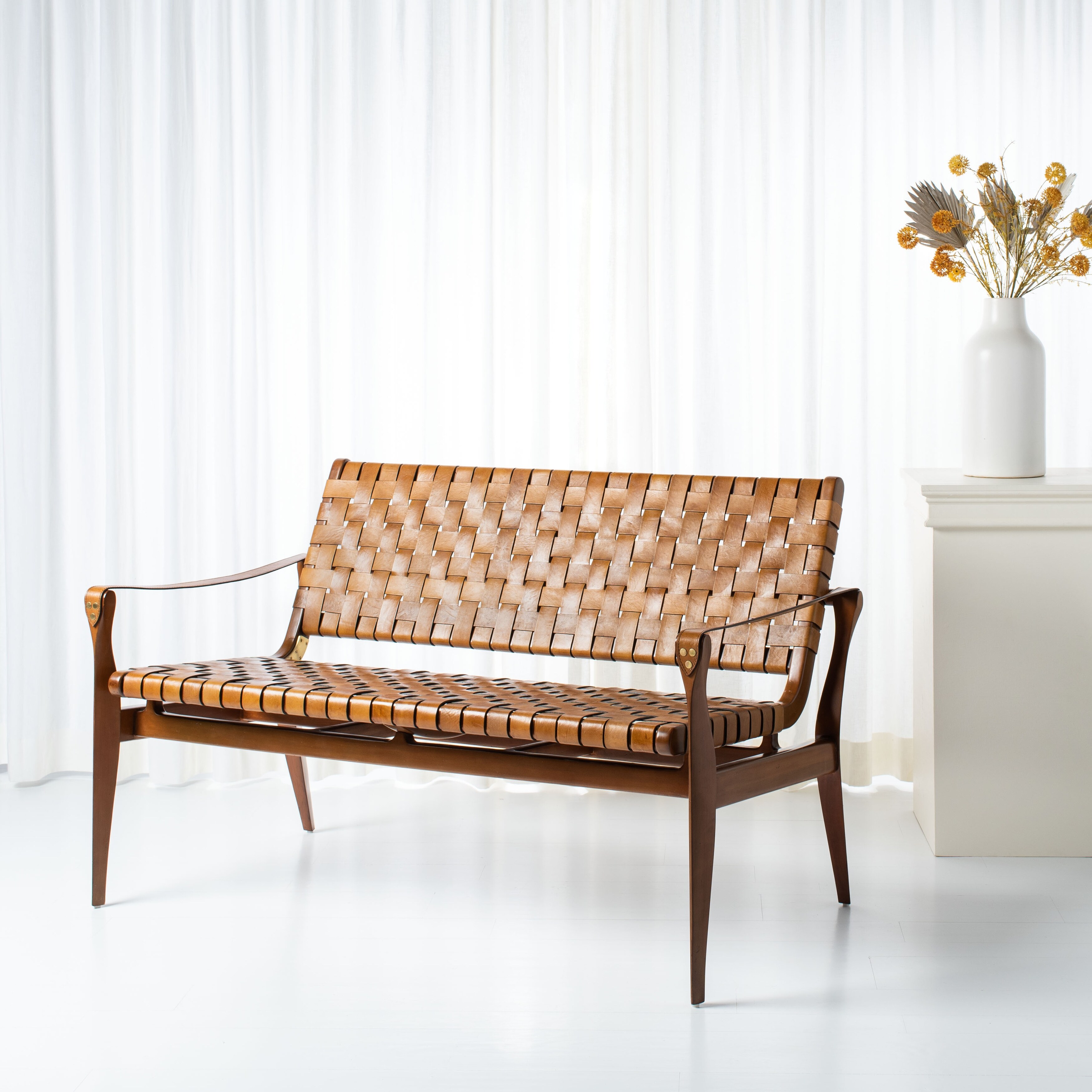 Dilan leather shop bench