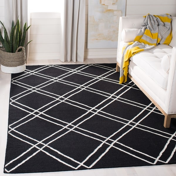 slide 2 of 72, SAFAVIEH Handmade Flatweave Dhurries Tara Moroccan Wool Rug 4' x 6' - Black/Ivory
