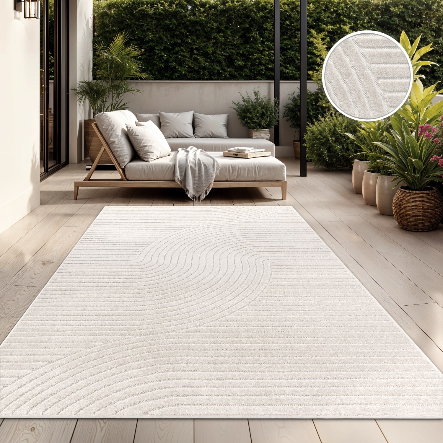 Minimalist In- & Outdoor Rug Boho with Curved Line Pattern in Silver Cream