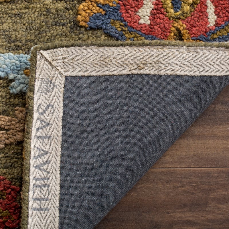 SAFAVIEH Fiorello Handmade Blossom French Country Wool Area Rug