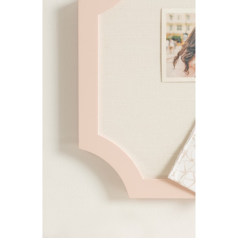 Kate and Laurel Holbrook Scalloped Rectangle Framed Pinboard
