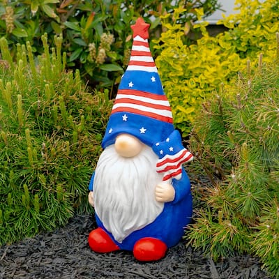 Magnesium Garden Gnome Holding Star Lollipop