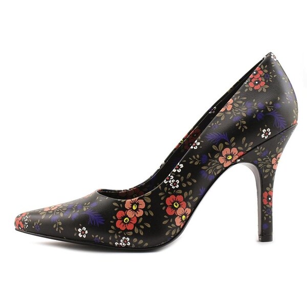 nine west garisono pump