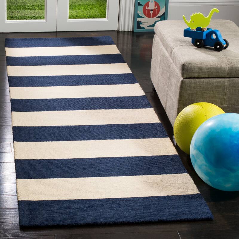 SAFAVIEH Handmade Kids Aimy Stripe Wool Rug - 2'6" x 8' Runner - Navy/Ivory - Runner