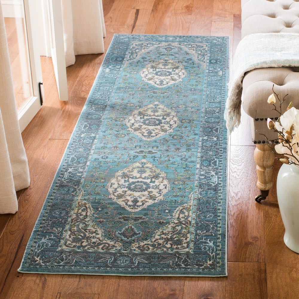 SAFAVIEH Luxor Lynne Boho Medallion Rug