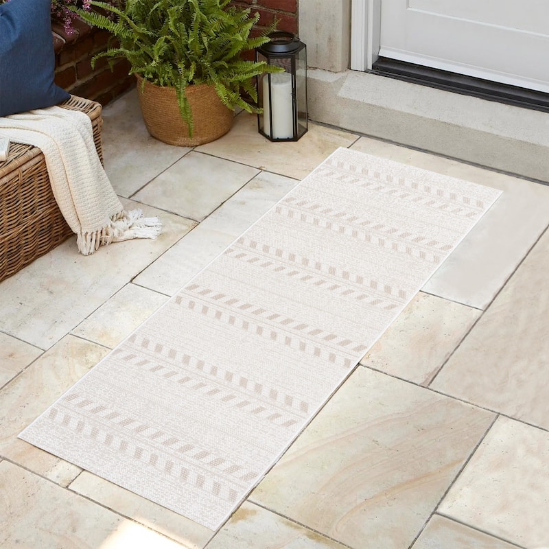 Gertmenian Paseo Moran Leaf Striped Flatweave Polypropylene Indoor/ Outdoor Area Rug Collection - 2'4"x6' - Cream/ Beige