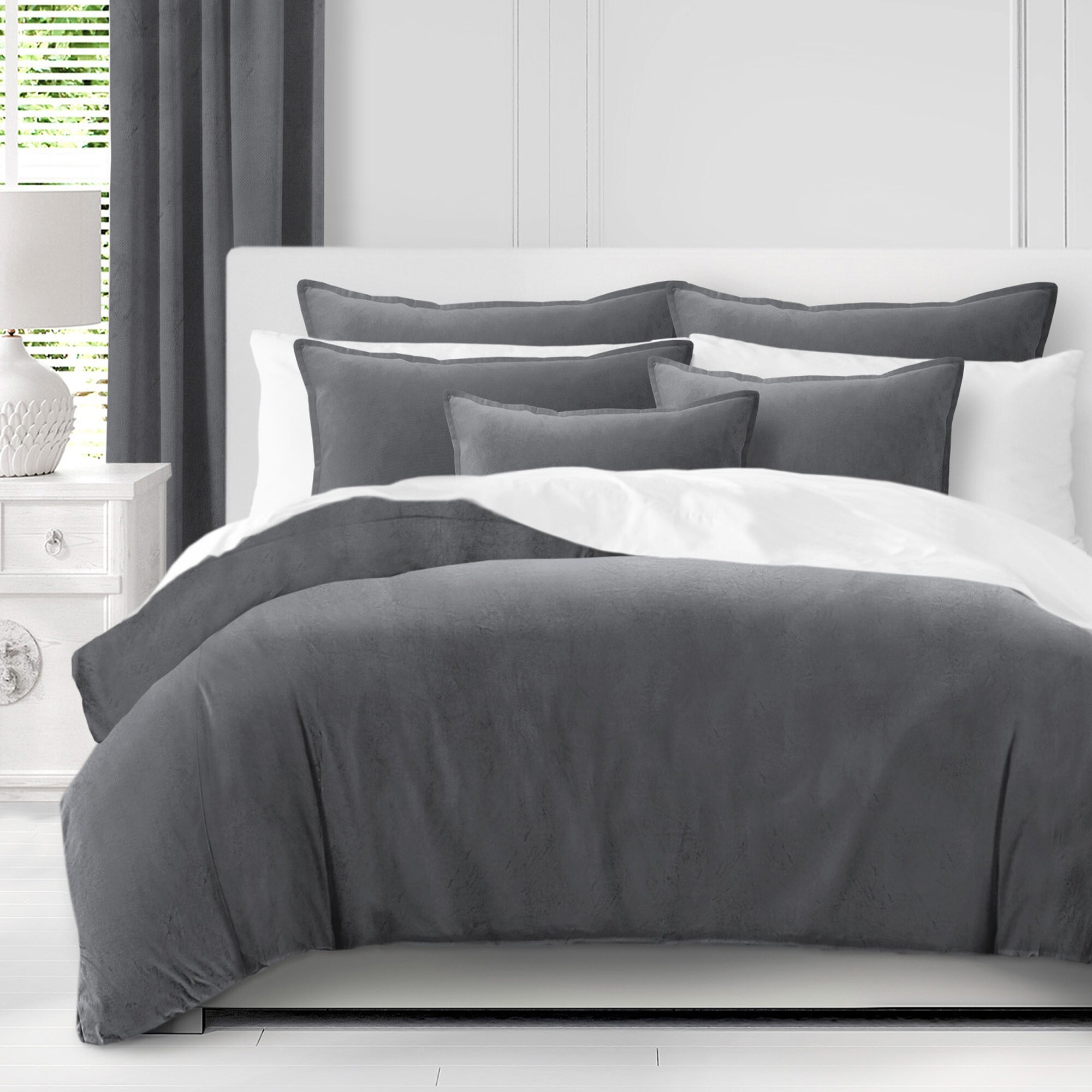 Vanessa Charcoal Duvet Cover and Pillow Sham s Set King Cal King