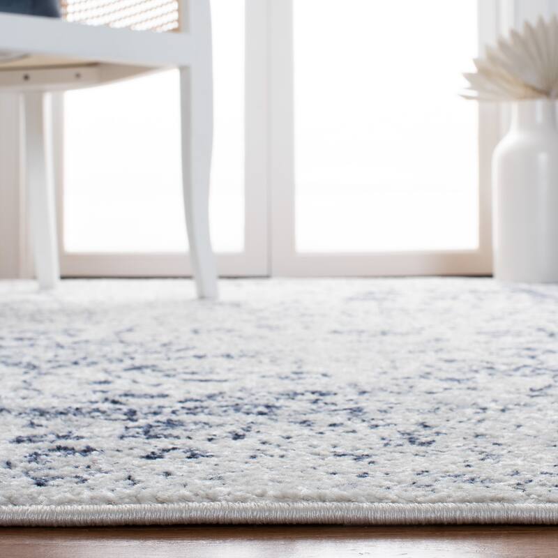 SAFAVIEH Adirondack Dakota Rustic Shabby Chic Distressed Rug