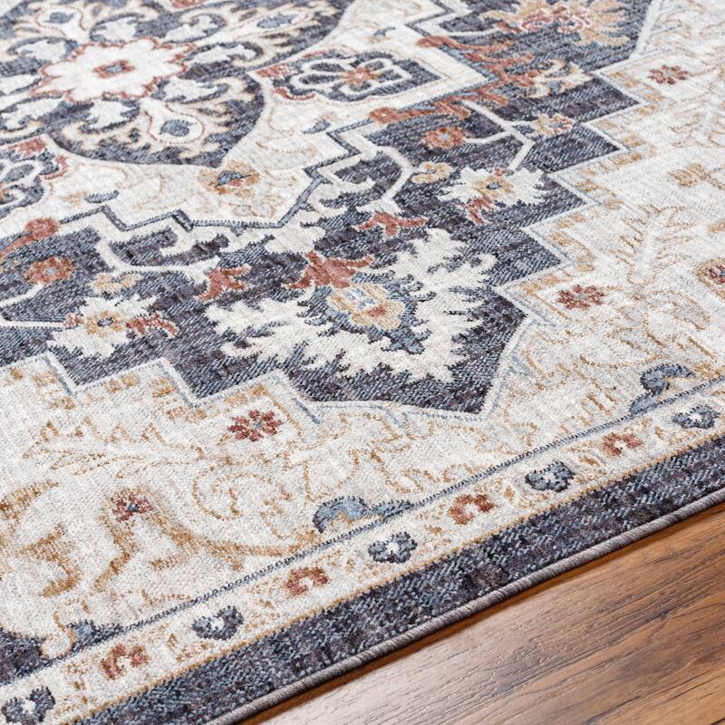Livabliss Juliet Traditional Recycled Indoor / Outdoor Area Rug