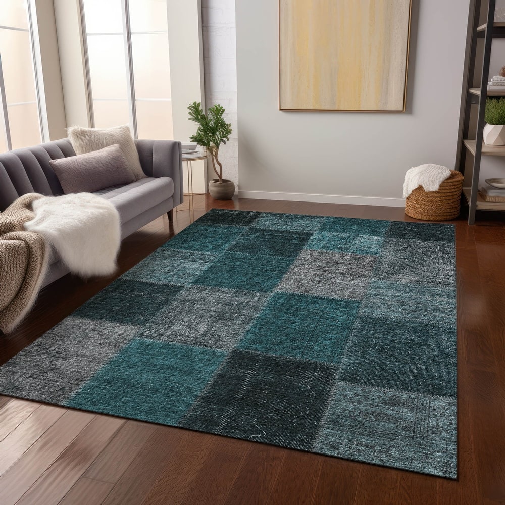 Machine Washable Indoor/ Outdoor Chantille Vintage Patchwork Rug