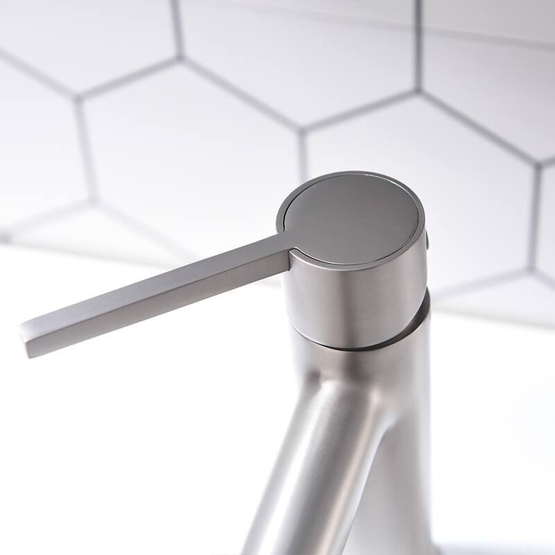 Bathroom Deck Mount Single Handle Sink Faucet