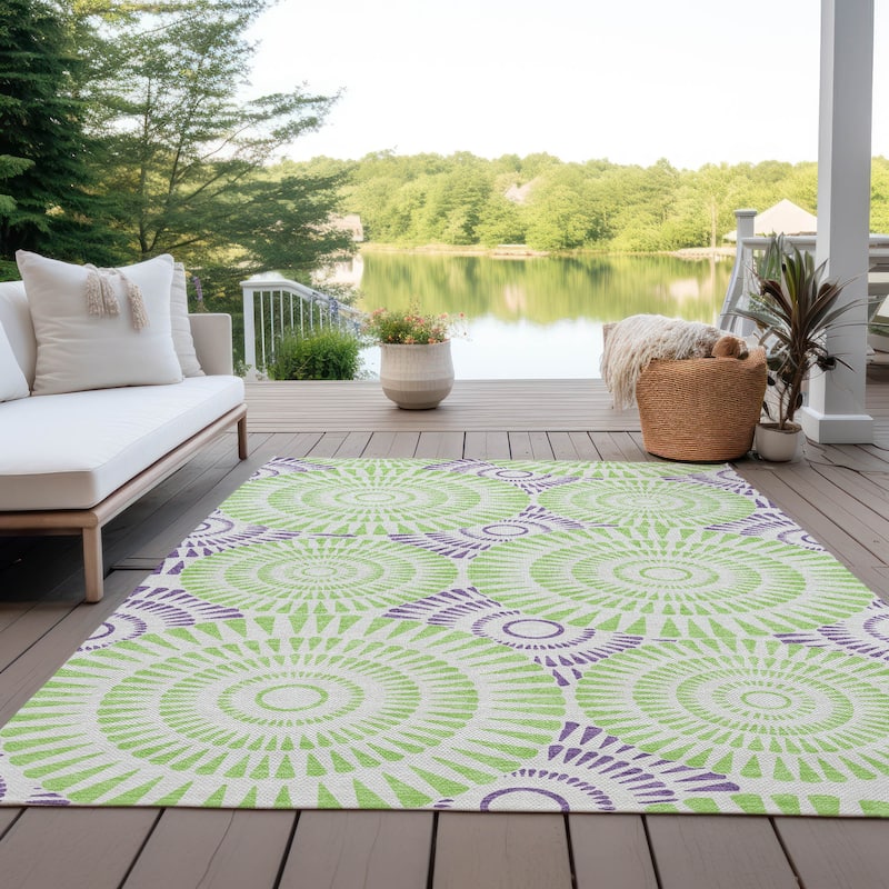 Machine Washable Indoor/ Outdoor Chantille Modern Burst Rug - White - 8' x 10'