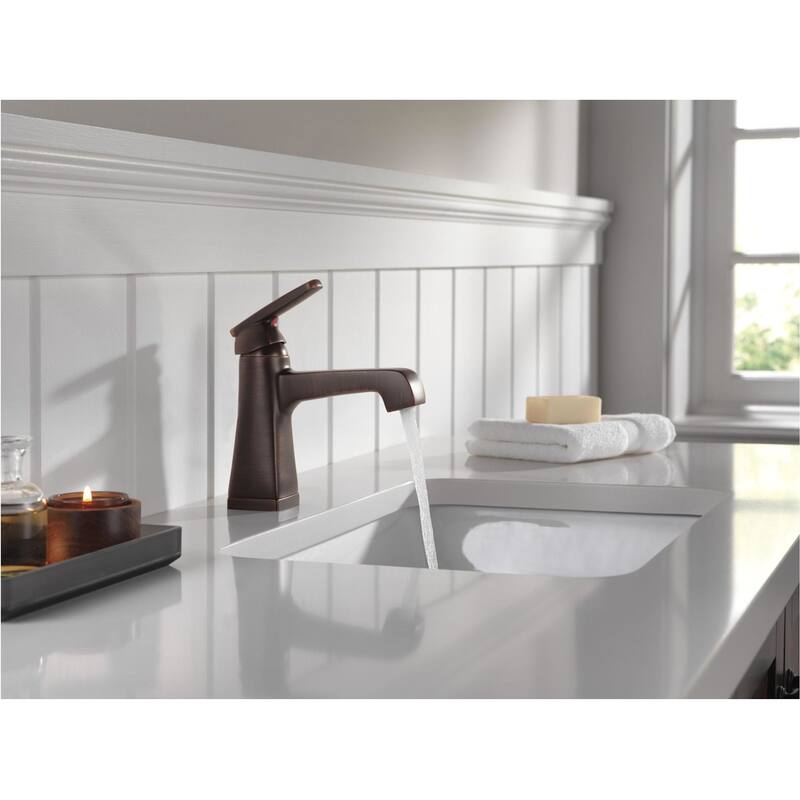 Delta Ashlyn 1.2 GPM Single Hole Bathroom Faucet with Pop-Up Drain