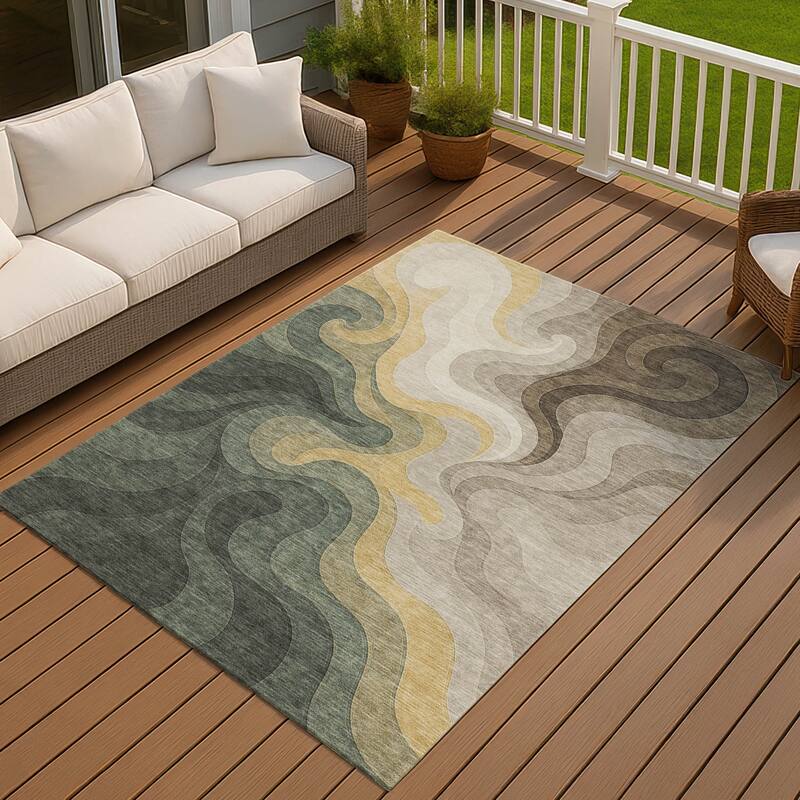 Machine Washable Indoor/ Outdoor Modern Dejuan Chantille Rug