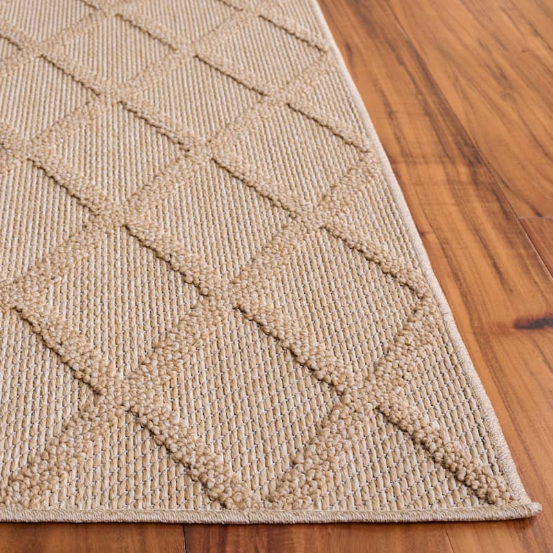 SAFAVIEH Highland Inesa Trellis Rug