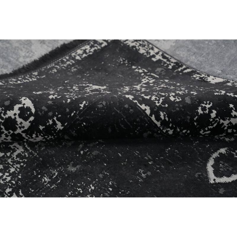 Machine Made Oriental Polyester Carpet Traditional Medallion Black Tabriz Area Rug - 7' 5'' X 5' 2''