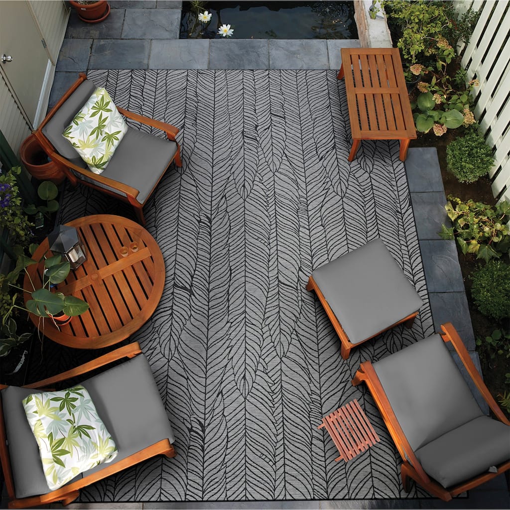 Gelato Vigne Gray- Black Indoor/ Outdoor Area Rug