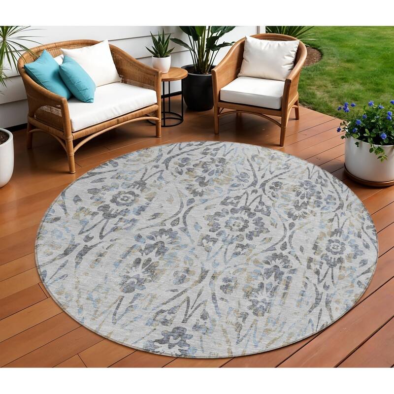 HomeRoots Floral Transitional Rectangle Outdoor Rug - 8' Round