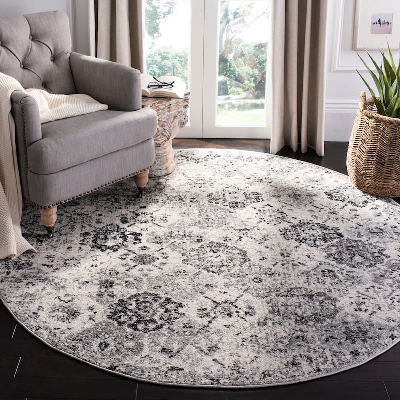 SAFAVIEH Madison Avery Boho Chic Distressed Area Rug - 10' x 10' Round - Silver/Grey