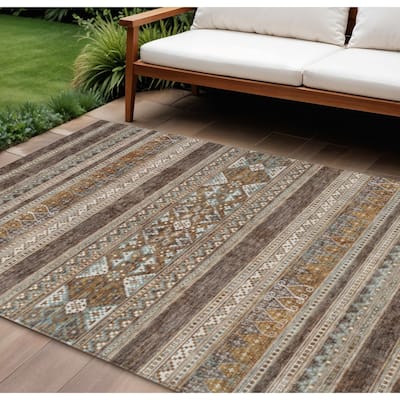 HomeRoots Southwestern Transitional Rectangle Outdoor Rug