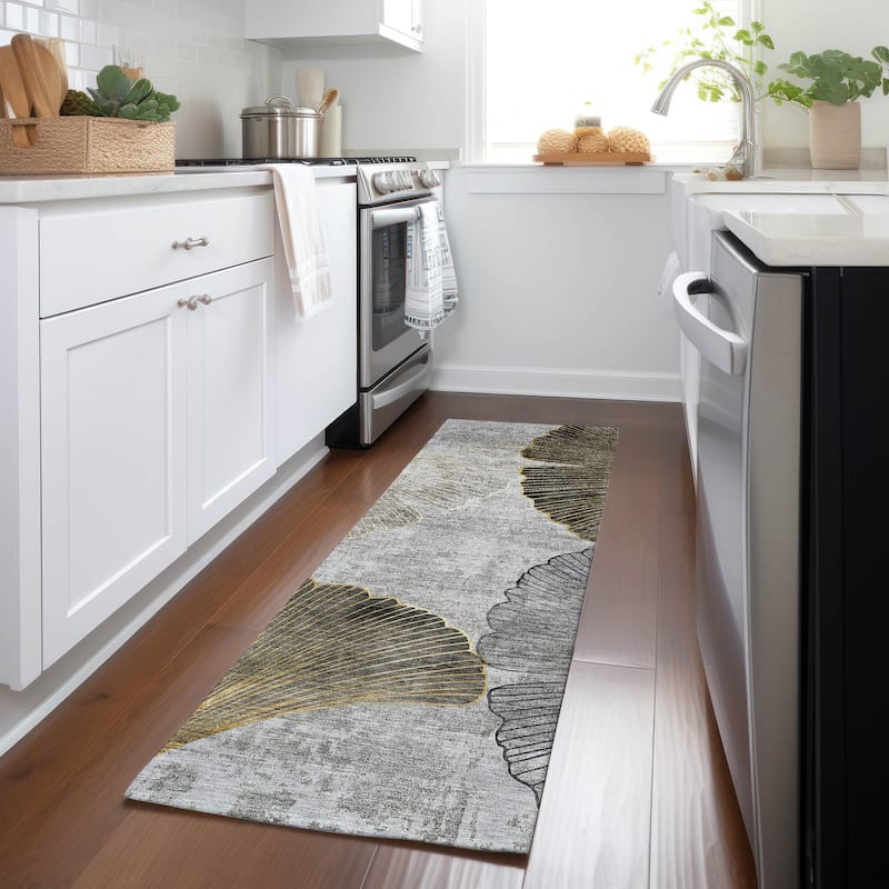 Machine Washable Indoor/ Outdoor Chantille Modern Floral Rug - Gray - 2'3" x 7'6"