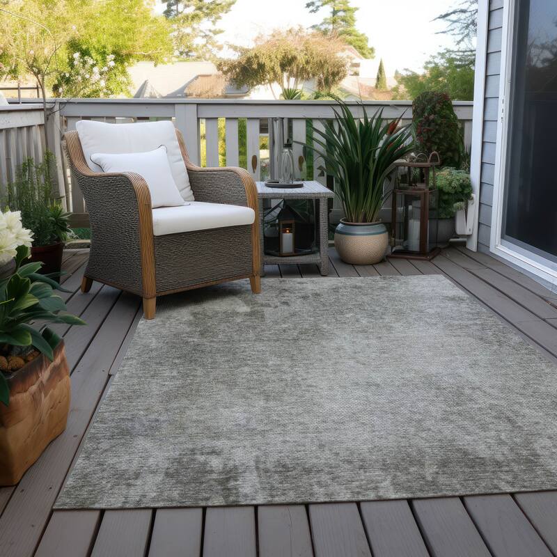 Machine Washable Indoor/ Outdoor Abstract Solid Chantille Rug