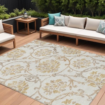 HomeRoots Floral Traditional Rectangle Outdoor Rug