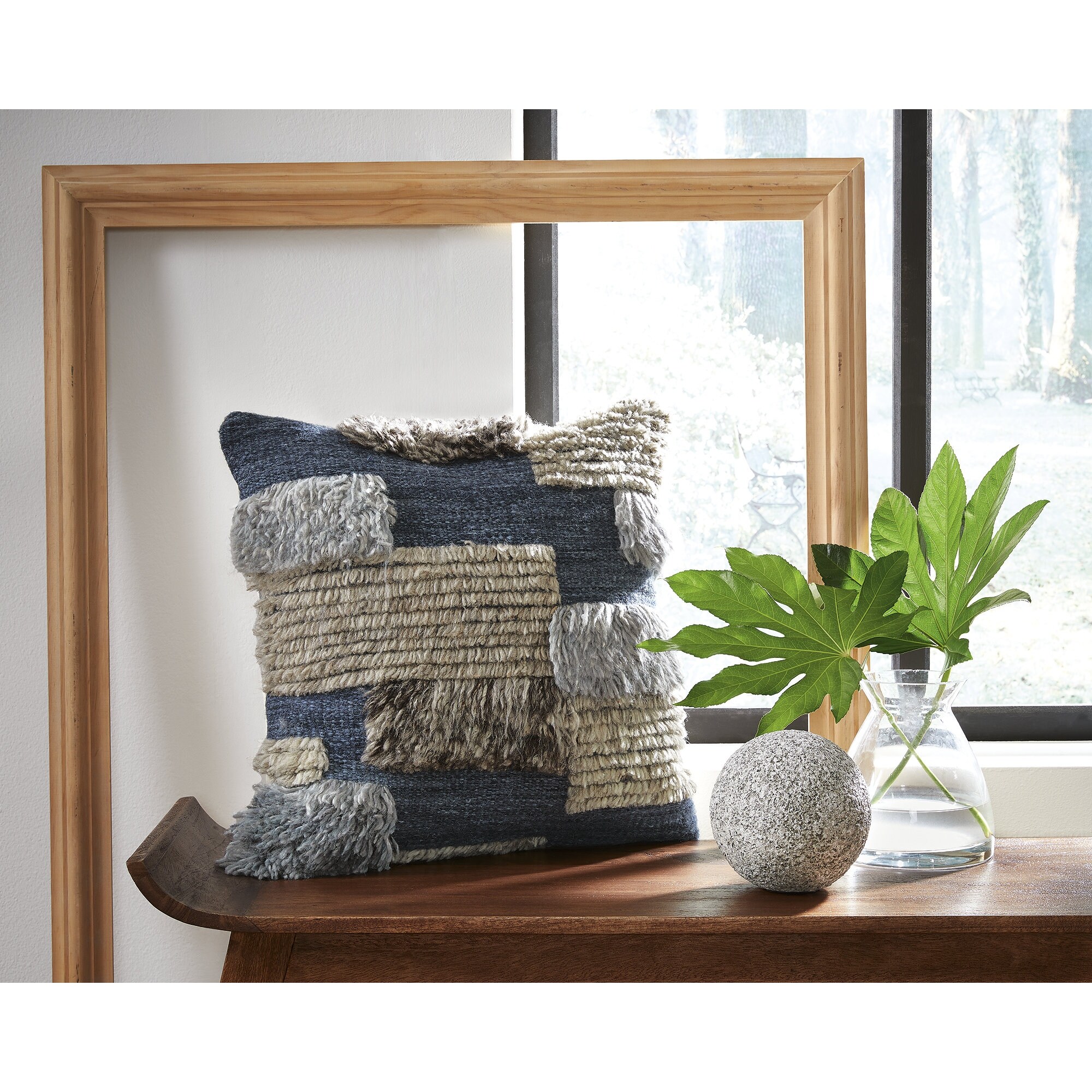 Ashley furniture 2025 decorative pillows