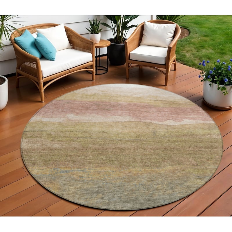 HomeRoots Abstract Modern Rectangle Outdoor Rug - 8' Round