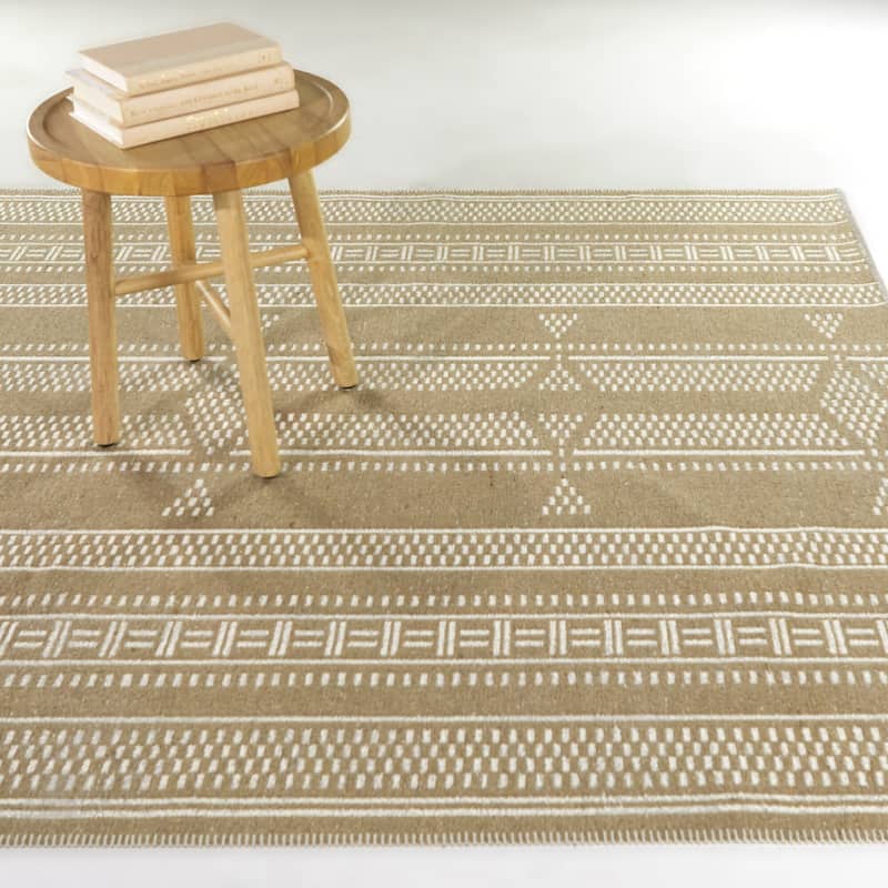 Kiki Moroccan Indoor/Outdoor Area Rug - 5'3" x 7' - Tan