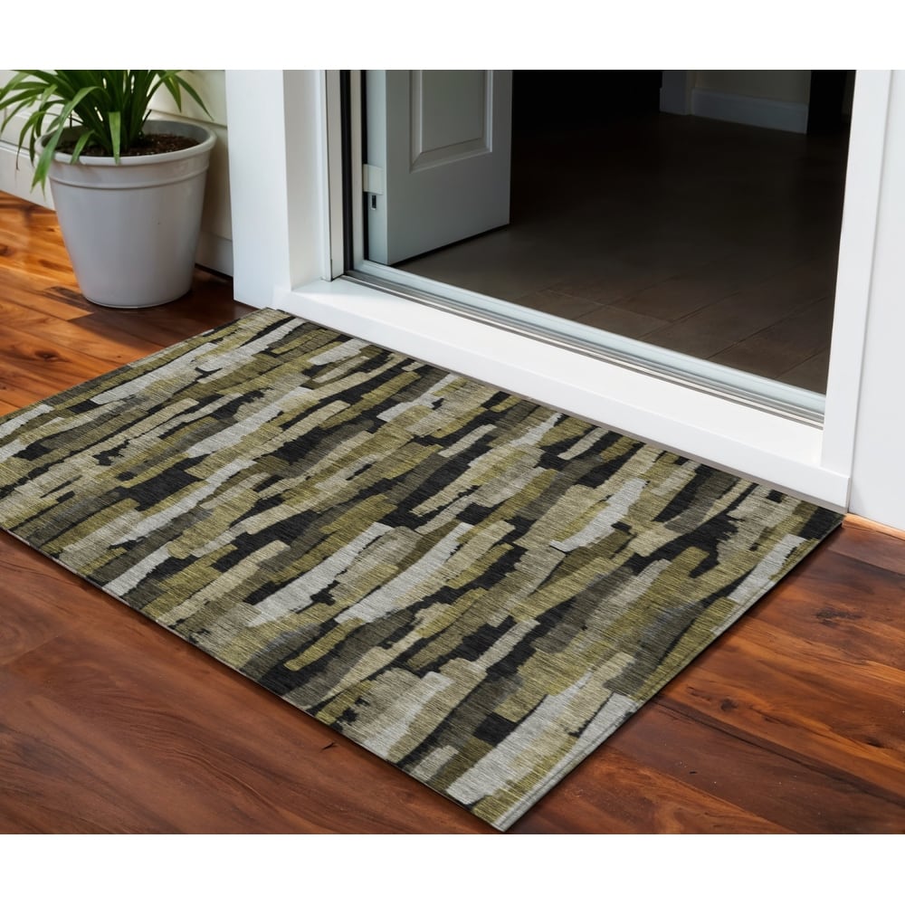 HomeRoots Striped Transitional Rectangle Outdoor Rug