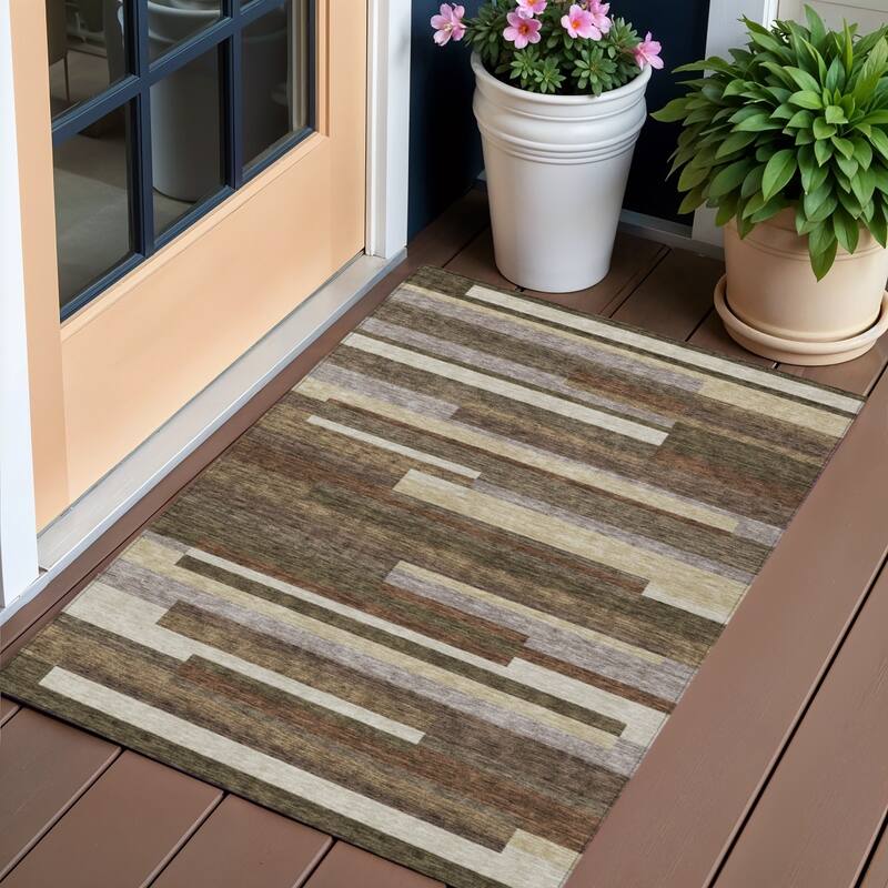 HomeRoots Striped Transitional Rectangle Outdoor Rug - 3' x 5'