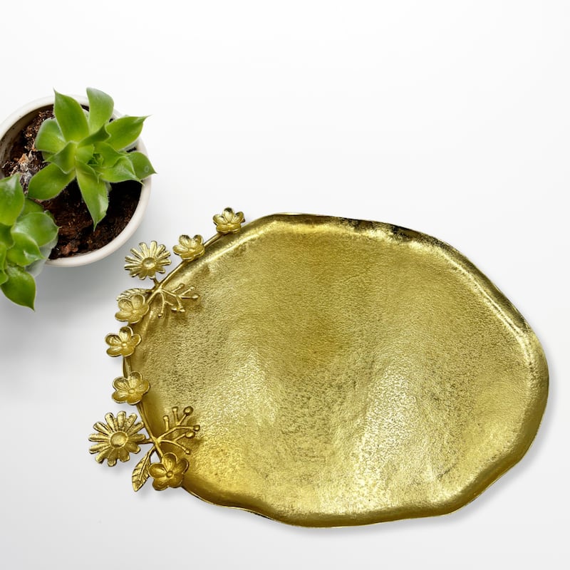 22 Inch Wide Decorative Handmade Aluminum Modern Fruit Tray - 22 x 17 x 2 in