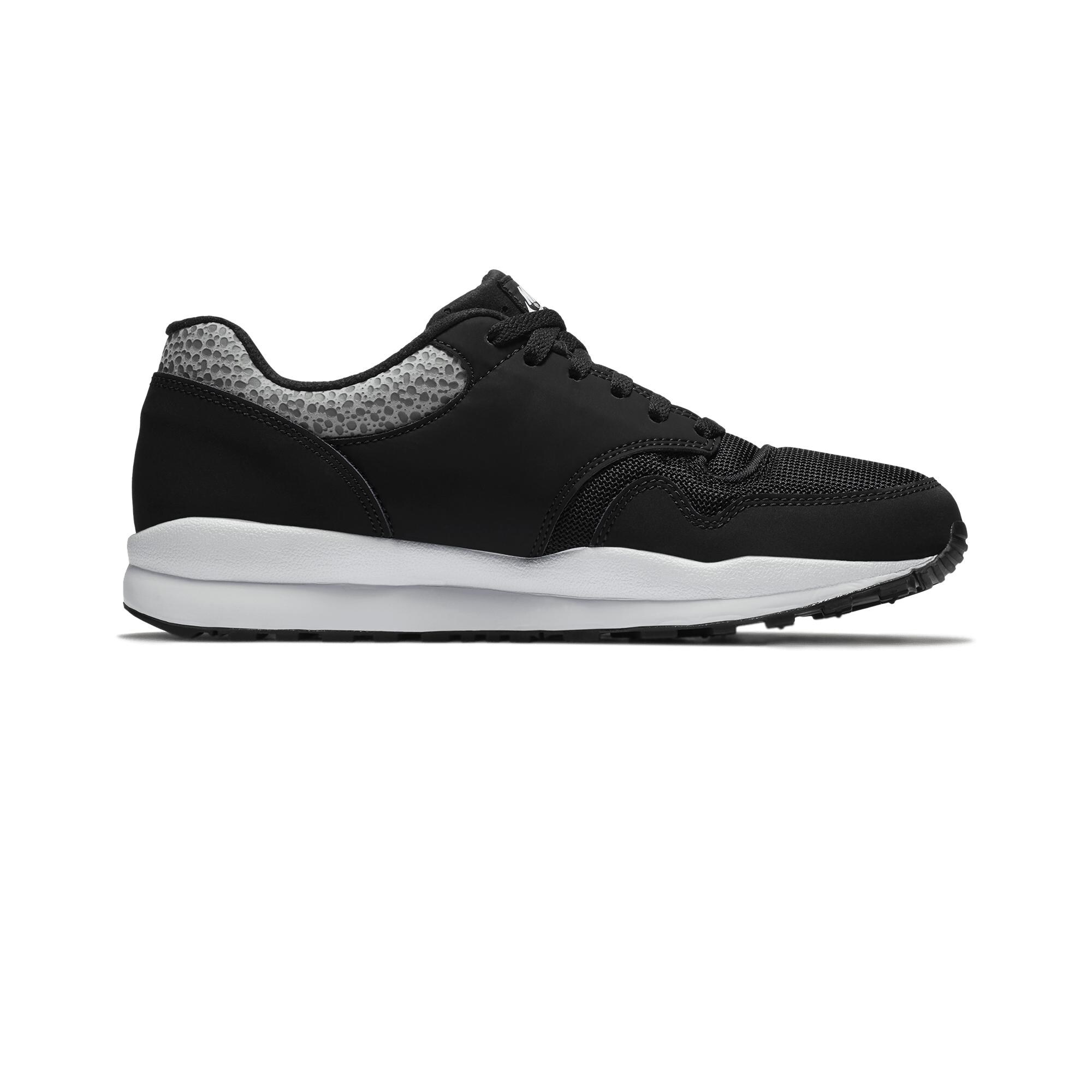 nike black safari