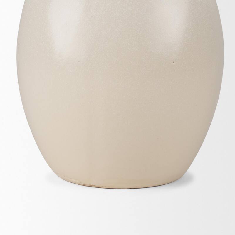 Ulvi Vase