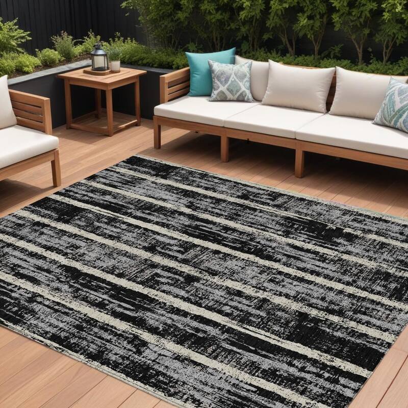 HomeRoots Striped Transitional Rectangle Outdoor Rug - 10' X 14'